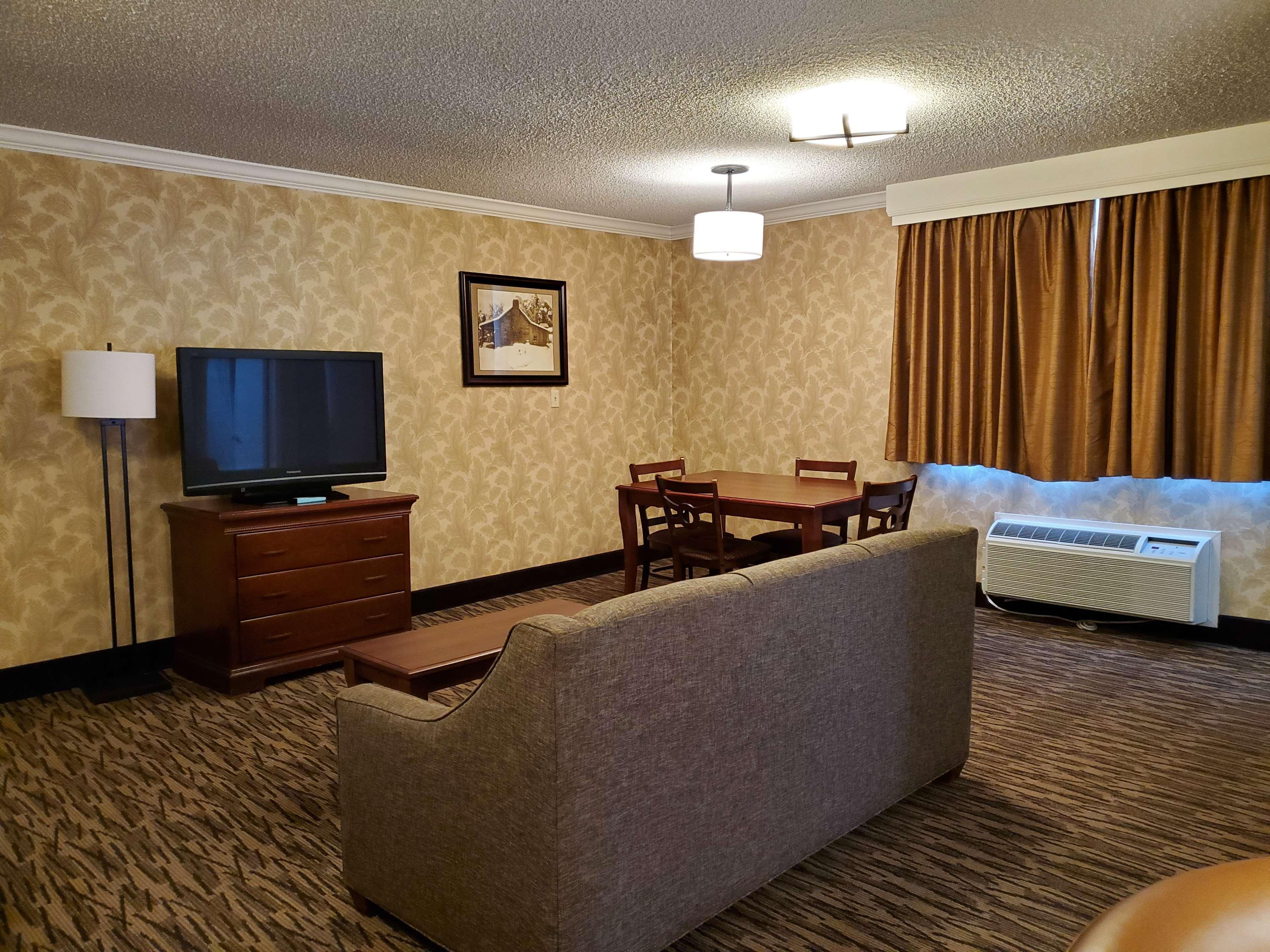 Best Western Plus Humboldt House Inn Garberville Exterior photo