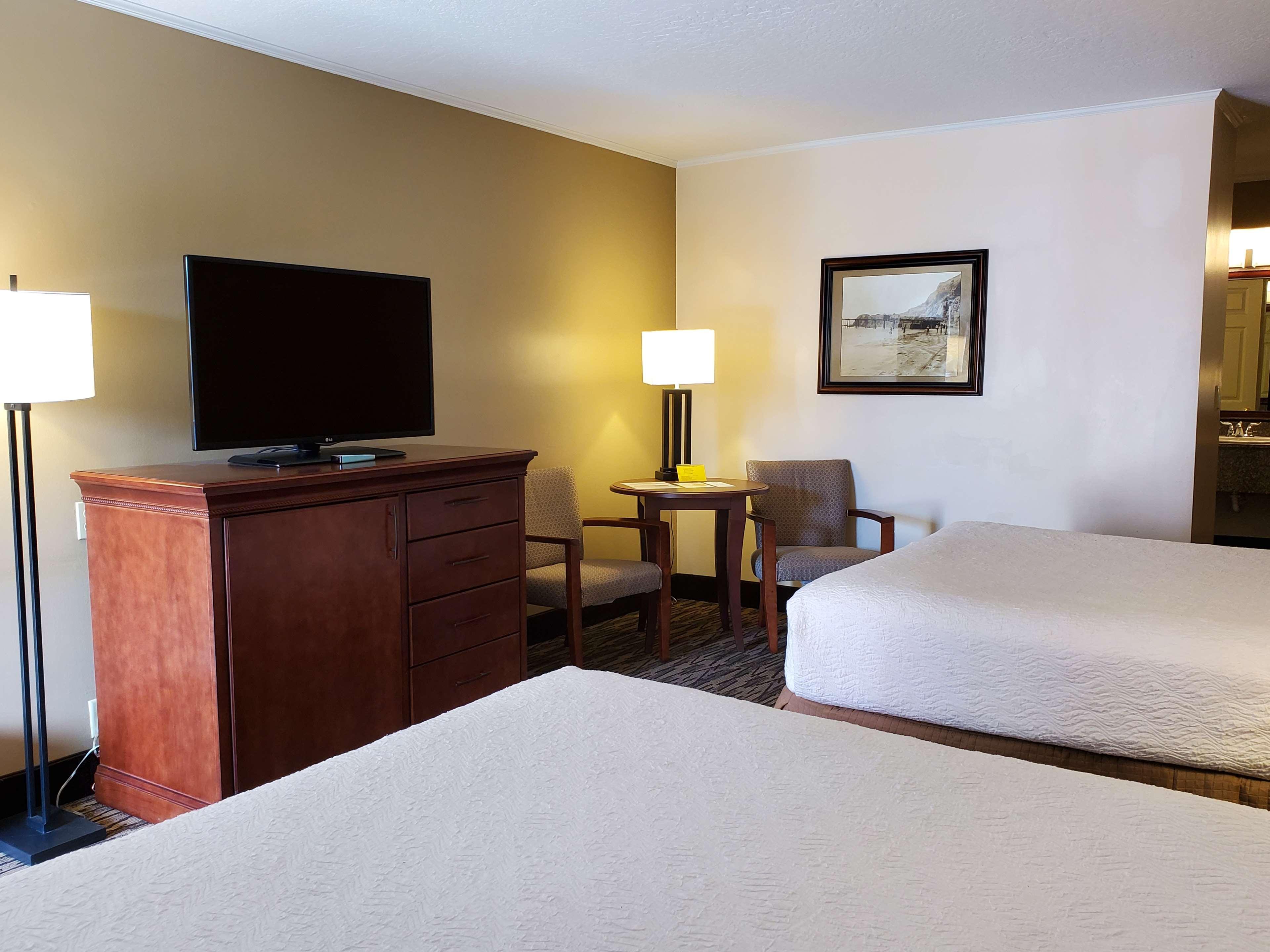 Best Western Plus Humboldt House Inn Garberville Exterior photo