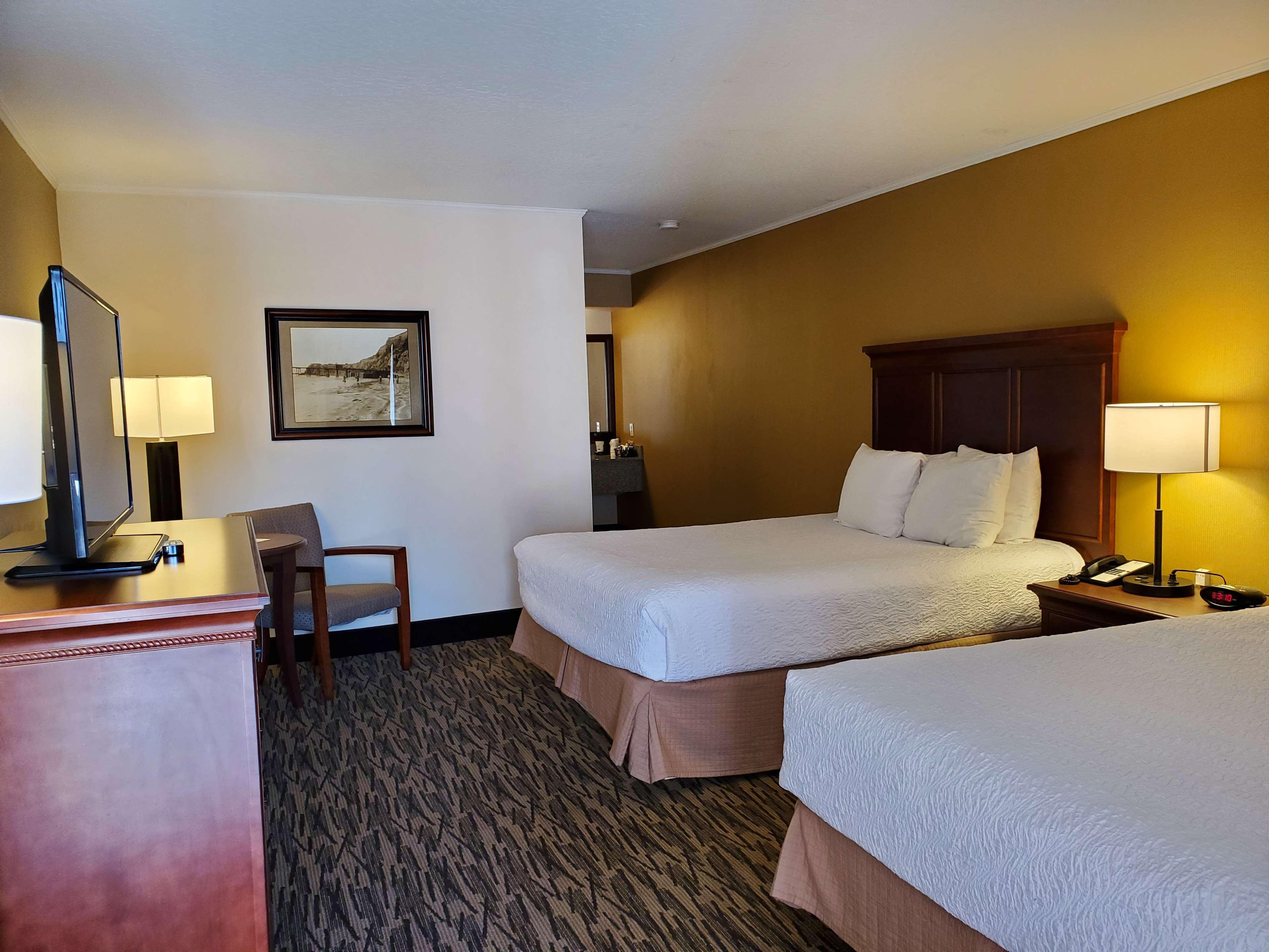 Best Western Plus Humboldt House Inn Garberville Exterior photo