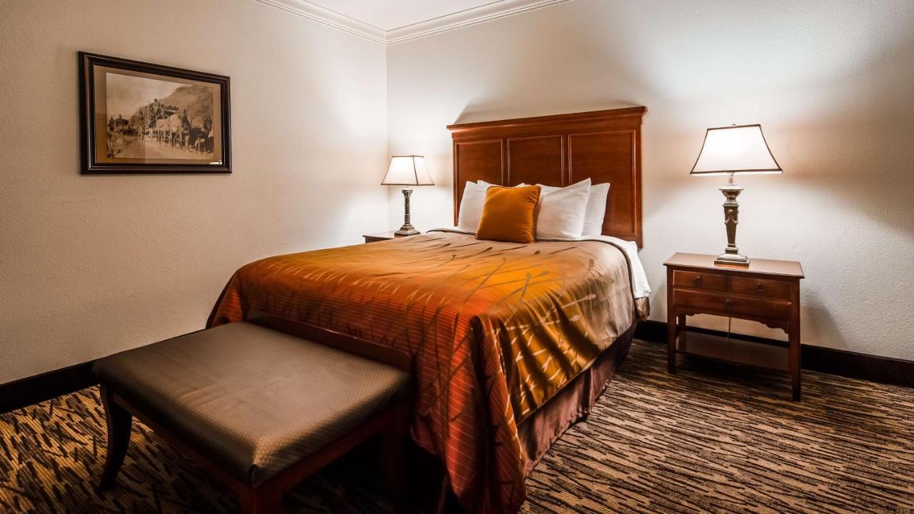 Best Western Plus Humboldt House Inn Garberville Exterior photo